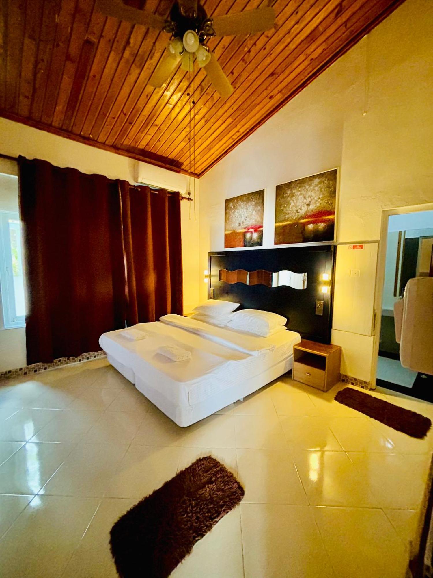 Aloha Inn Himmafushi Ngoại thất bức ảnh